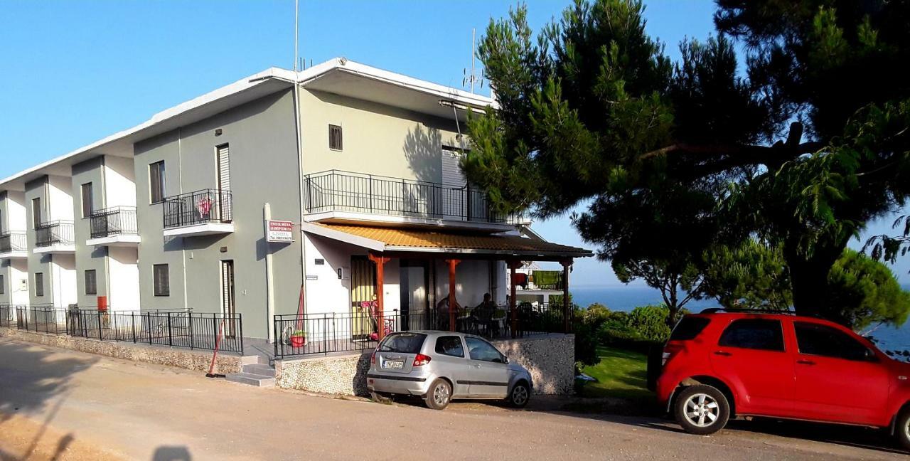 קסטרוסיקיה Athanasios Tsoumas Apartments מראה חיצוני תמונה