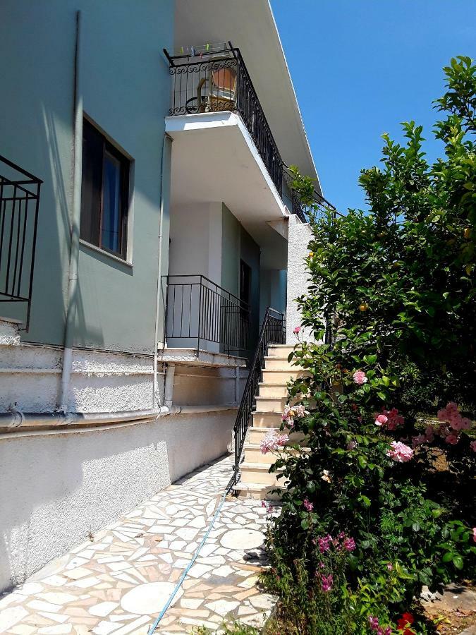 קסטרוסיקיה Athanasios Tsoumas Apartments מראה חיצוני תמונה