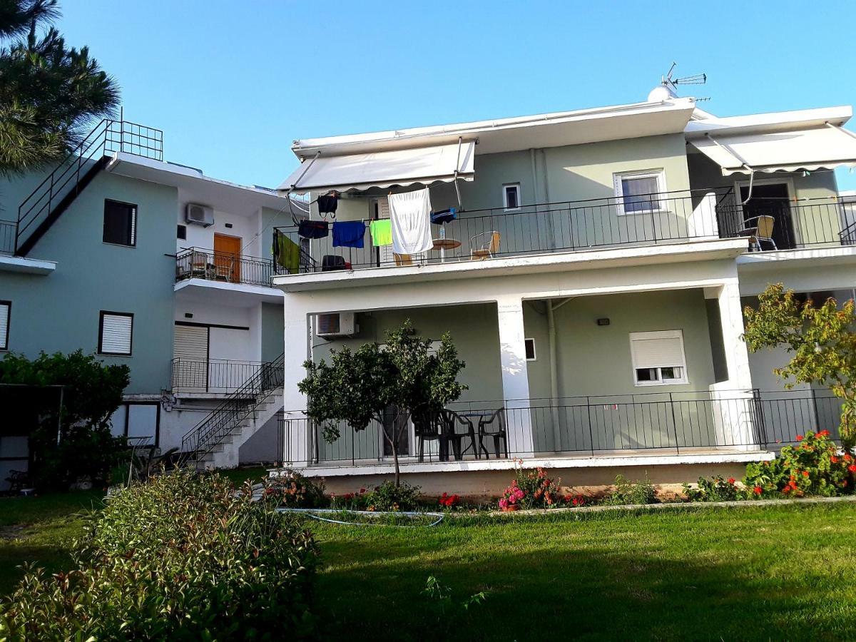 קסטרוסיקיה Athanasios Tsoumas Apartments מראה חיצוני תמונה